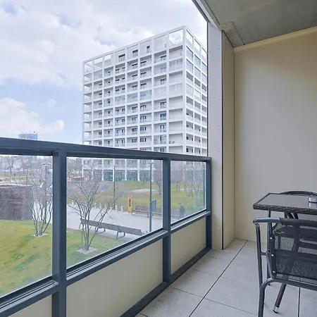 Urban Hideout With Free Parking