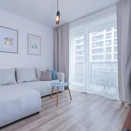 Apartment Urban Hideout With Free Parking