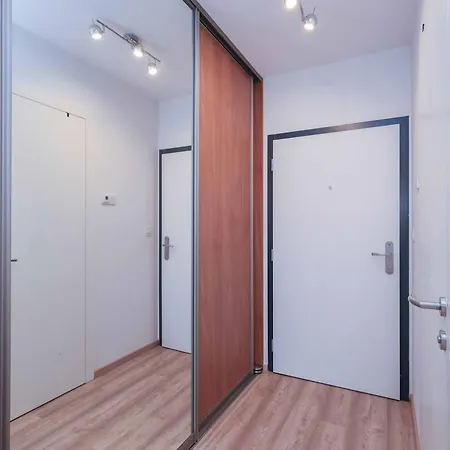 Urban Hideout With Free Parking Апартаменты