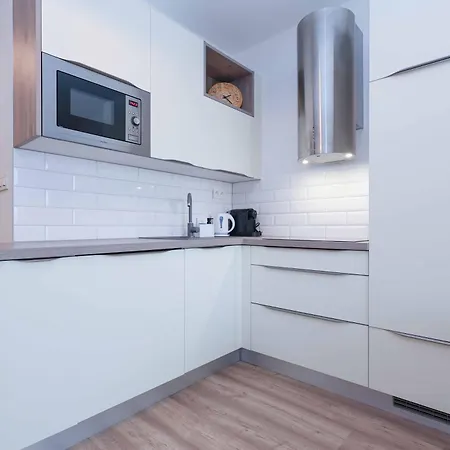 Urban Hideout With Free Parking Apartment Bratislava
