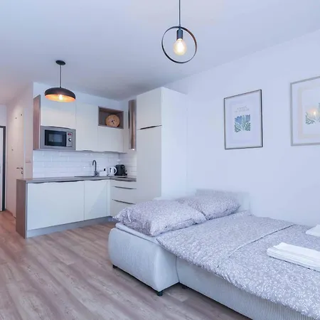 Apartment Urban Hideout With Free Parking