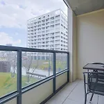 Urban Hideout With Free Parking