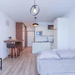 Urban Hideout With Free Parking