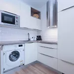 شقة Urban Hideout With Free Parking براتسيلافا